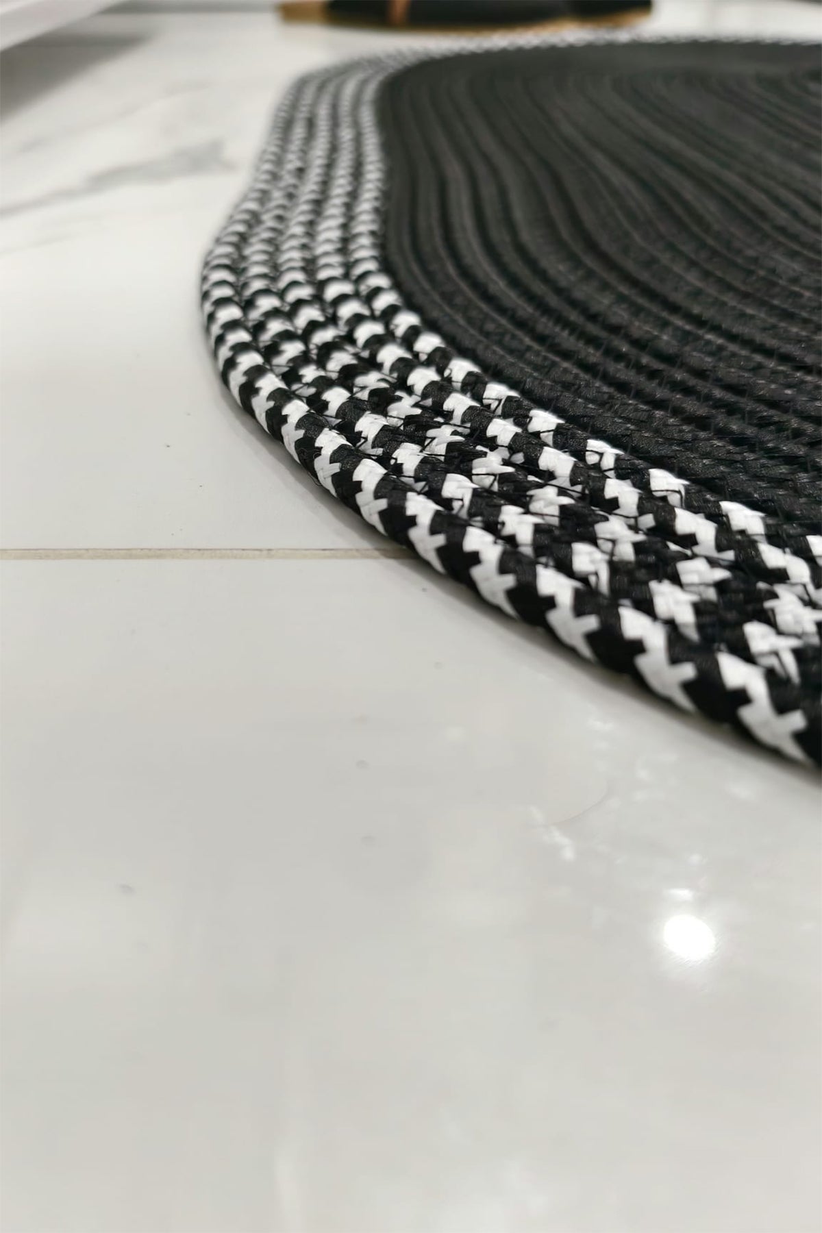 Jüt Kilim Oval Hasır Halı  Siyah-Beyaz