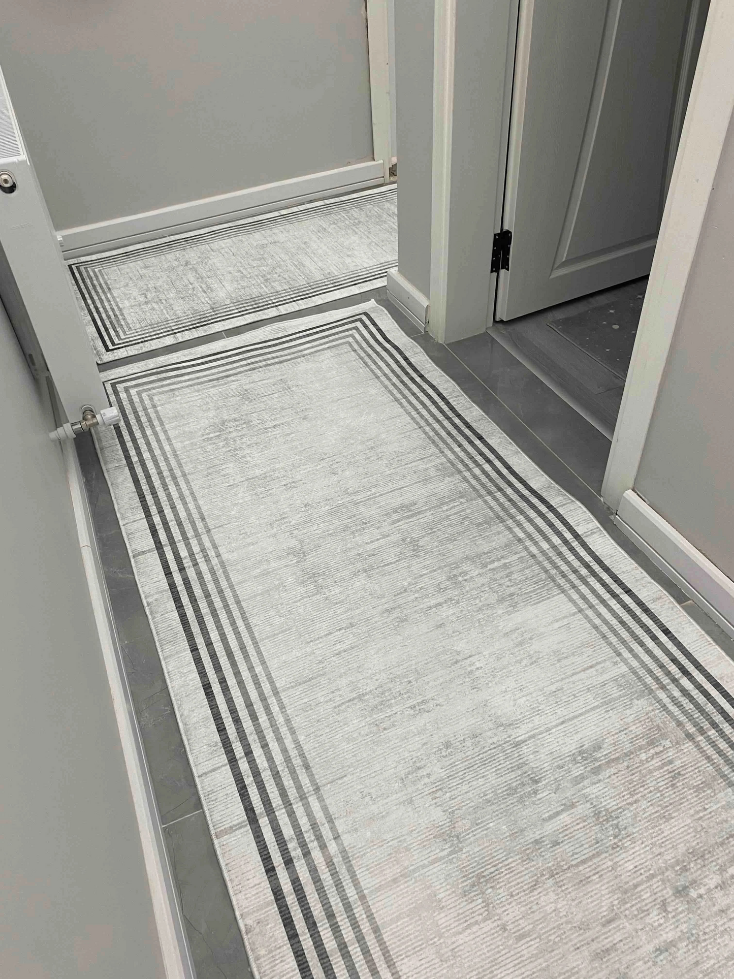 Aura gri Yeni Nesil Baskılı Halı & Yolluk