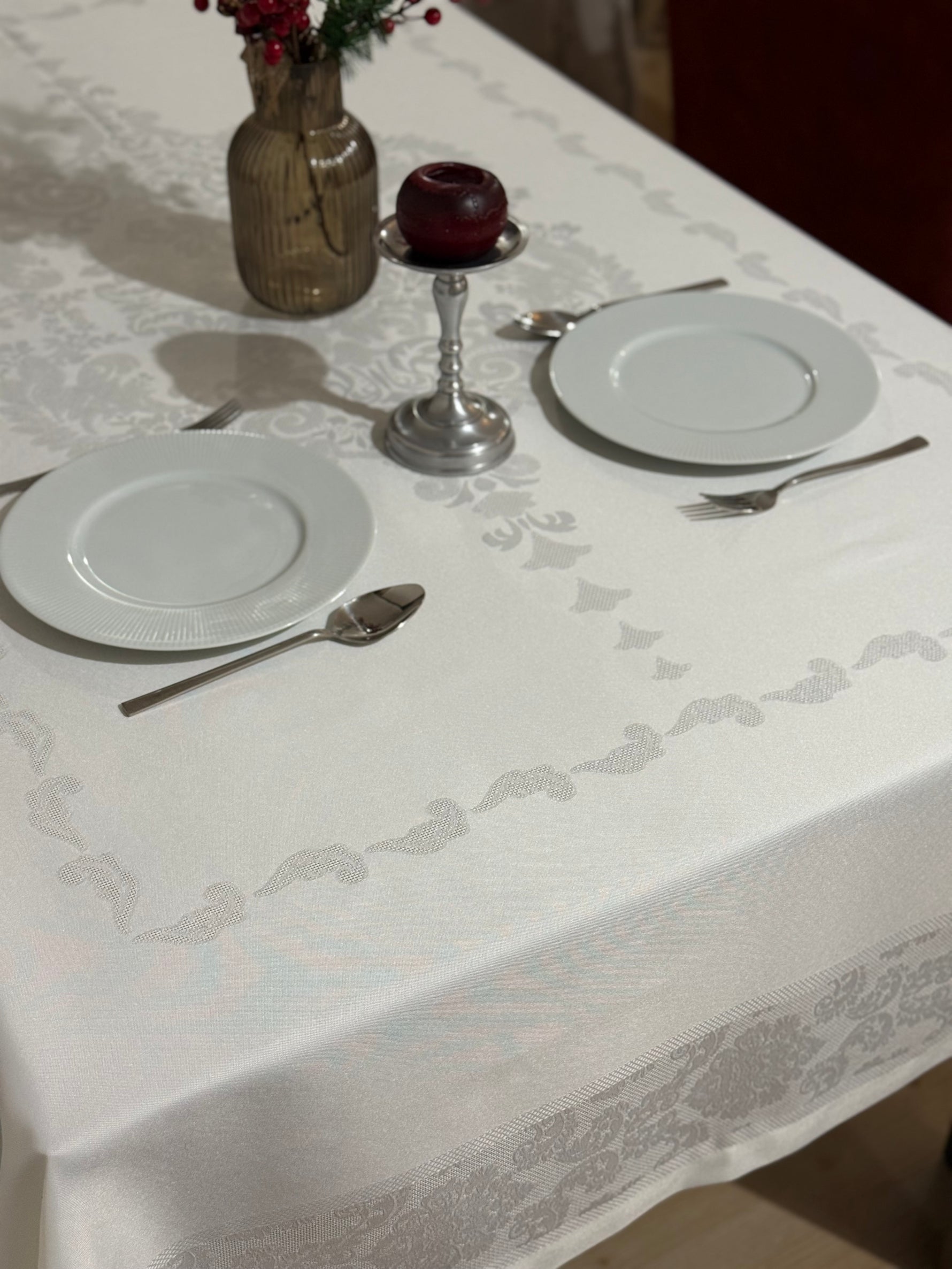 Jumbo Krem JakarLı Masa Örtüsü 160x220 cm