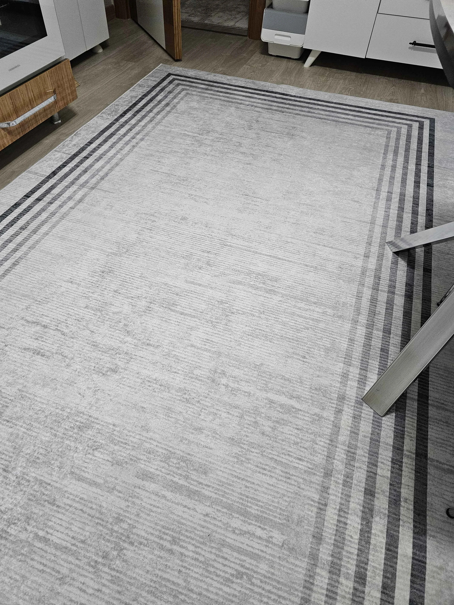 Aura gri Yeni Nesil Baskılı Halı & Yolluk